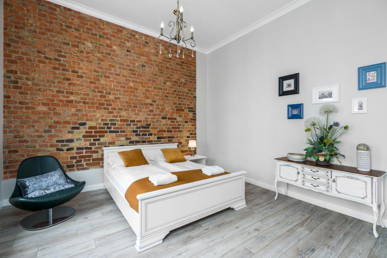 Modish Studio Poznan Old Town By Noclegi Renters Extérieur photo